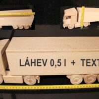 LKW mit Flasche für Fahrer zum Geburtstag