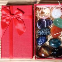Set Kristalle Mineralien Fluorit, Silberobsidian, Rissquarz, Falkenauge, Apatit, Trommelquarz, Sodalith, Amethyst, Achat, Schneeflockenobsidian