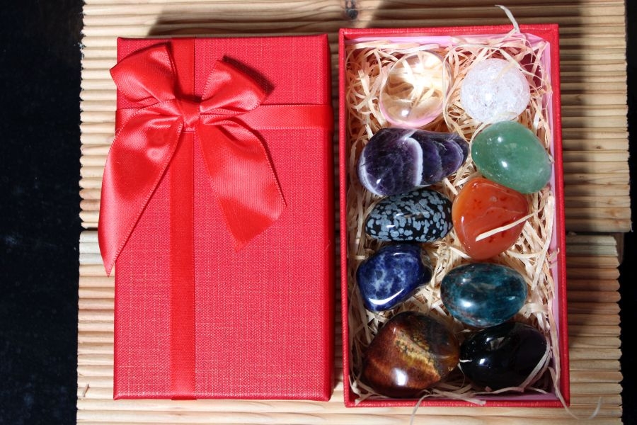 Set Kristalle Mineralien Fluorit, Silberobsidian, Rissquarz, Falkenauge, Apatit, Trommelquarz, Sodalith, Amethyst, Achat, Schneeflockenobsidian