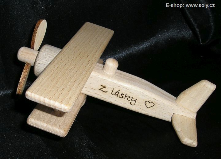 Holzflugzeug für Kinder – schönes Geschenk für Jungen