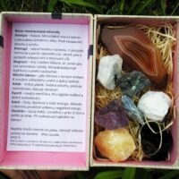 Set Steine Kristalle für Kinder Achat, Mondstein, Smaragd, Kyanit, Amethyst, Magnesit, Calcit, Obsidian