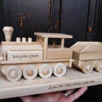 Geschenk Lokführer Holz personalisiert