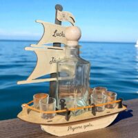 Thema Geschenk für Seemann, Segelschiff mit Flasche und Widmung zum Geburtstag