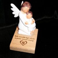 engel Figur weiß mit Kind mit Personalisierung