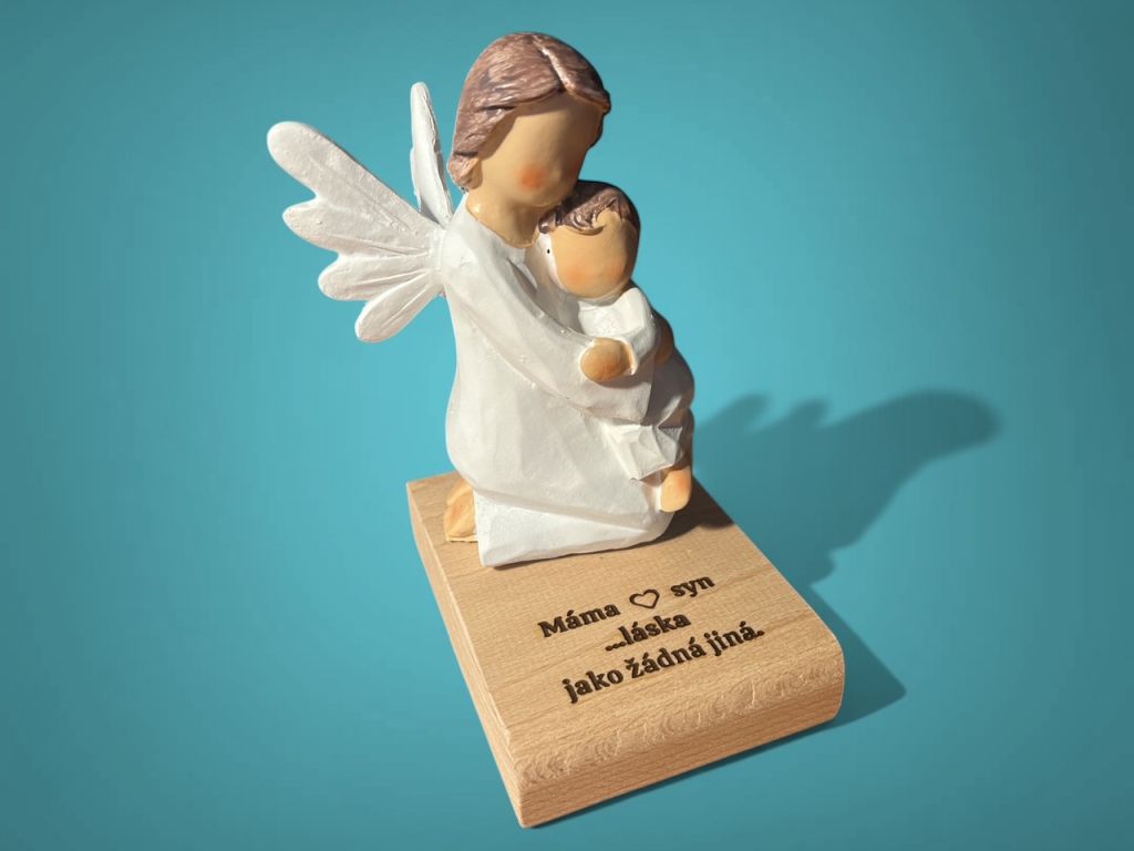Engel Figur weiß mit Kind mit individueller Personalisierung
