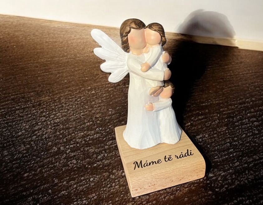 Schutzengel Figur Mutter und Kind mit individuellem Text