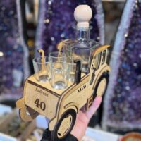 Traktor mit Text Namens gravur aus Holz als originelles Geschenk zum 50.