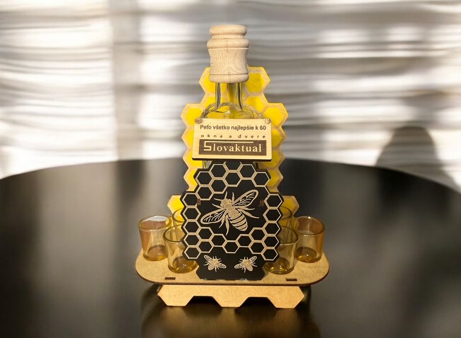 Lustige Geschenke für Imker Met Flasche mit Schnapsgläsern