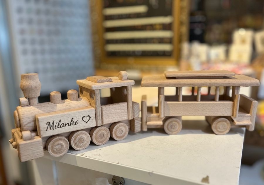 Eisenbahn mit Waggons Spielzeug mit Widmung Modell für Eisenbahner