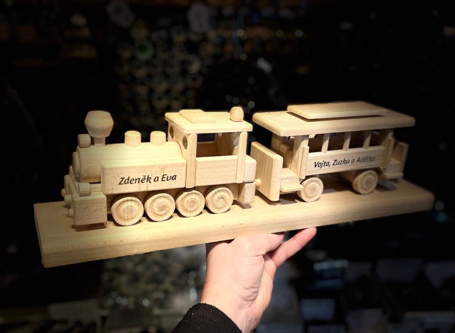 Geschenke für Eisenbahnfans mit Lokomotivthema
