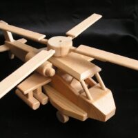 Modellhubschrauber Apache Spielzeug zum Geburtstag