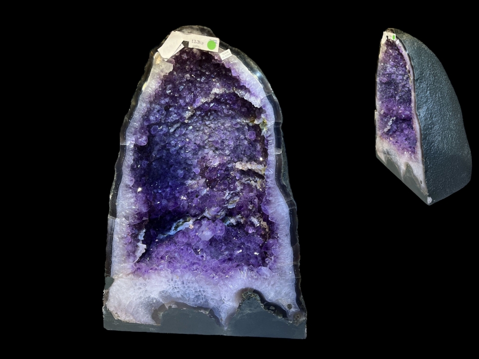 Material: natürlicher Amethyst Geode