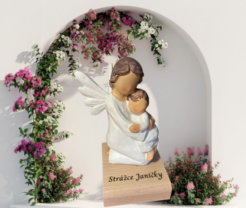 Schutzengel Figur mit Kind als personalisierte Skulptur