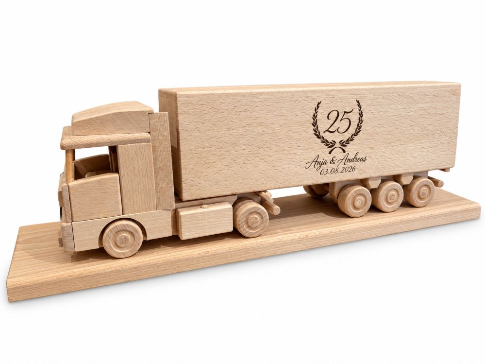 Holz-LKW mit Gravur – Geschenk für LKW-Fahrer