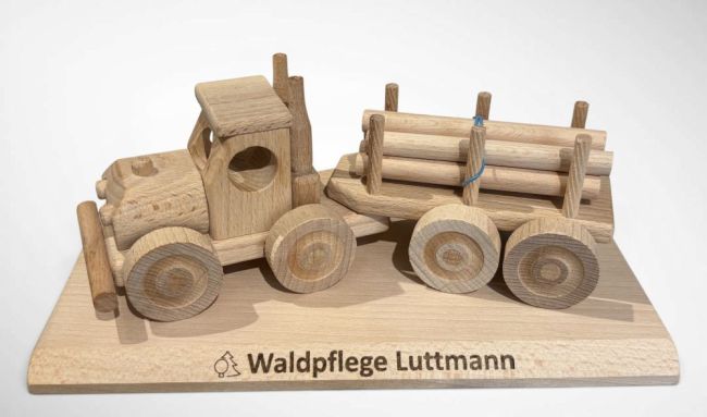 Modelo personalizado de camión maderero